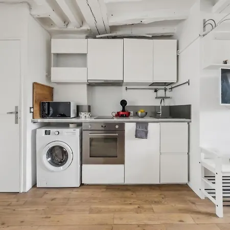 Bnbnook - Chic - Steps From Les Halles & The Louvre