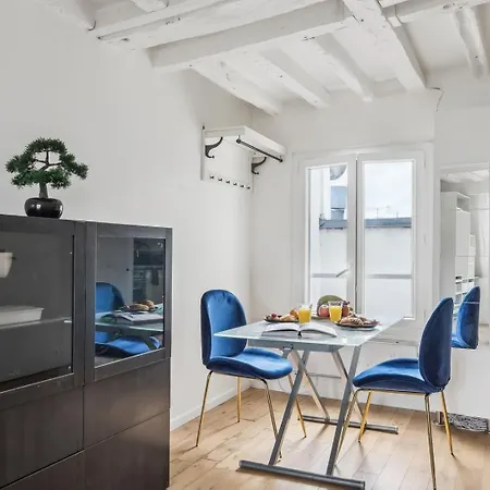 Bnbnook - Chic - Steps From Les Halles & The Louvre Paris